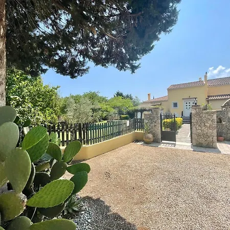 Apartmán Mimosa Garden 1